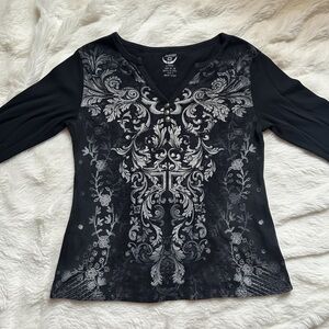 Y2K Henley gothic cross scroll top and ornate silver print 🖤
